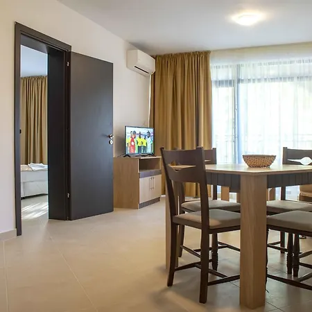 Lägenhetshotell Puldin Suites *