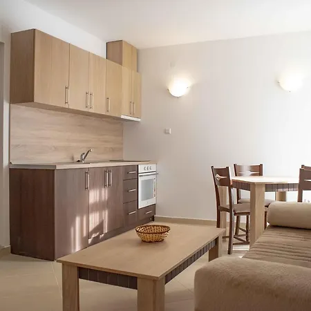 Puldin Suites Апартхотел